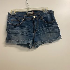 Women’s junior denim jean short shorts